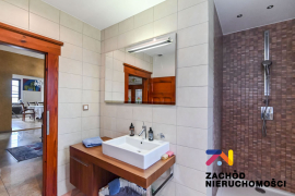 Dom z basenem,widok na Odrę,Spa,sauna,kort tenisow